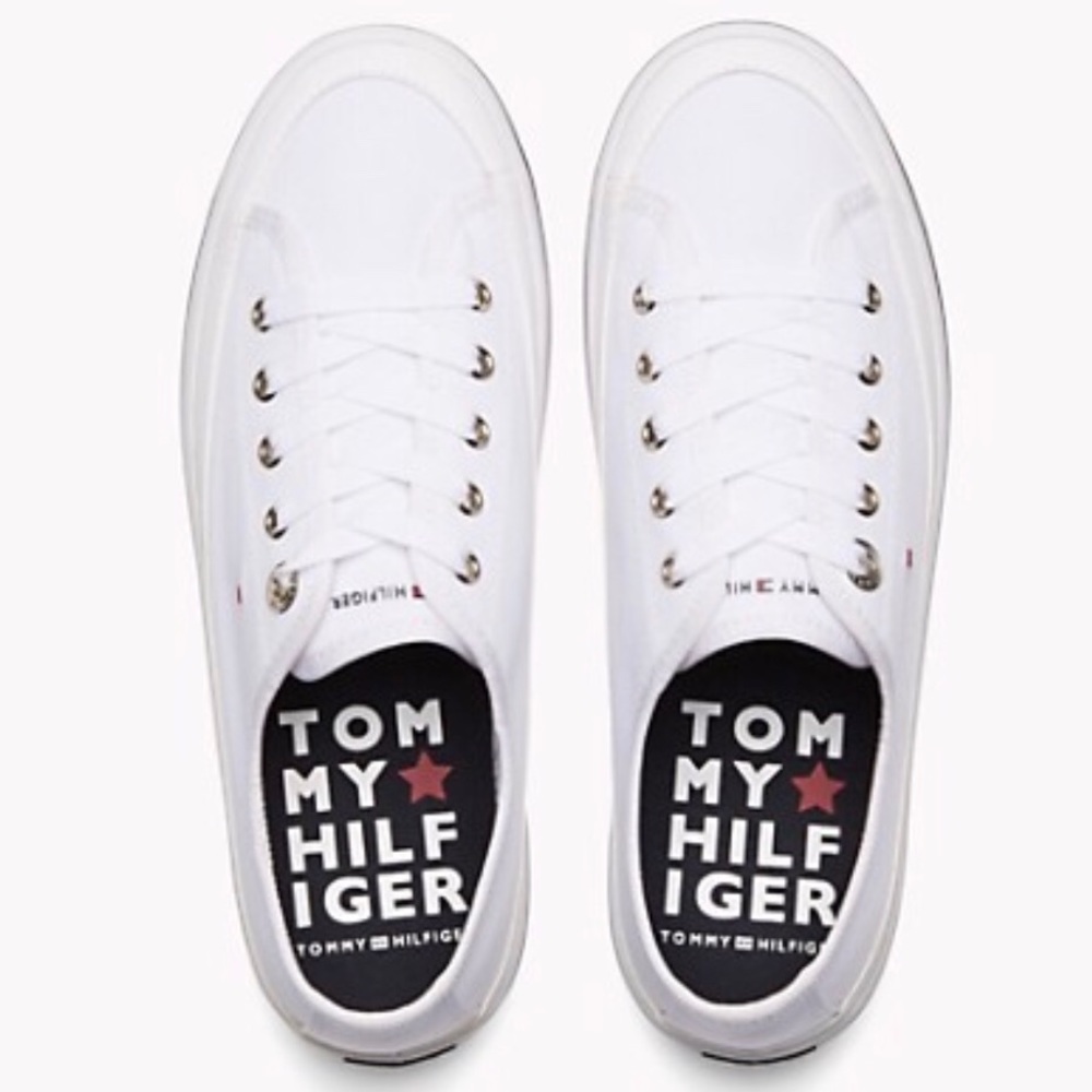 Tommy Hilfiger white sneakers BRAND NEW NEVER WORN